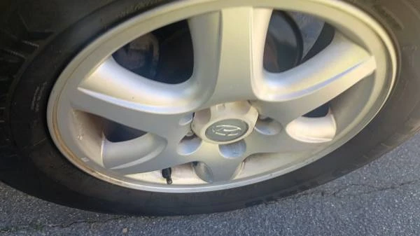 2005 Hyundai Tucson - Image 11 of 13