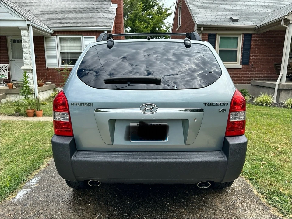 2005 Hyundai Tucson - Image 4 of 11