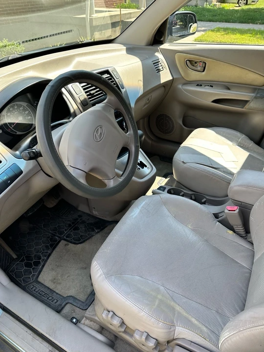 2005 Hyundai Tucson - Image 5 of 11