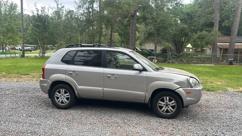 2005 Hyundai Tucson - Image 4 of 6
