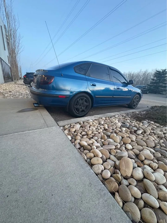 2005 Hyundai Elantra - Image 4 of 10