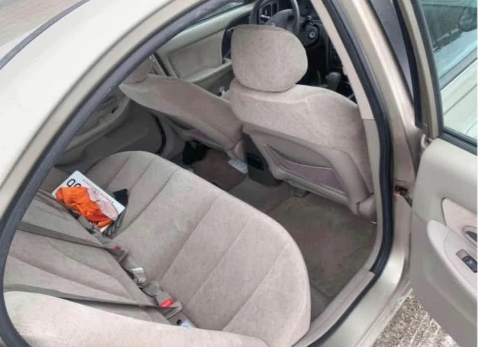 2005 Hyundai Elantra - Image 2 of 4