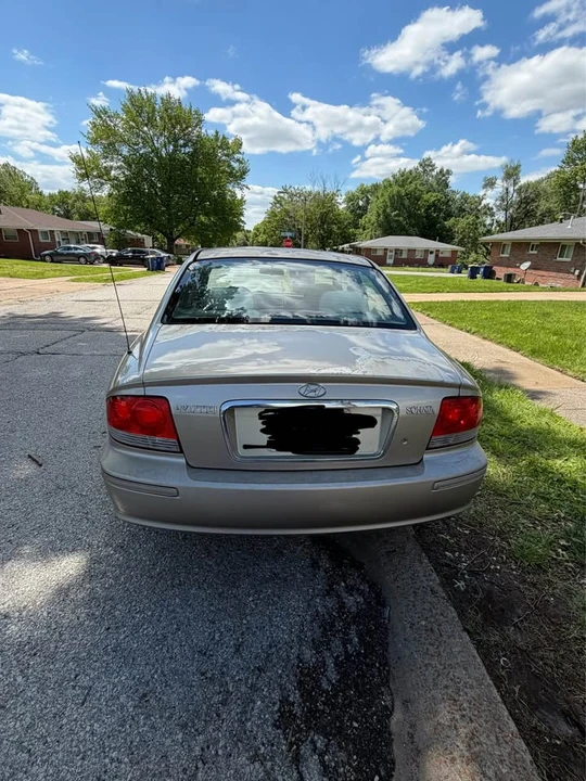 2005 Hyundai Sonata - Image 3 of 12