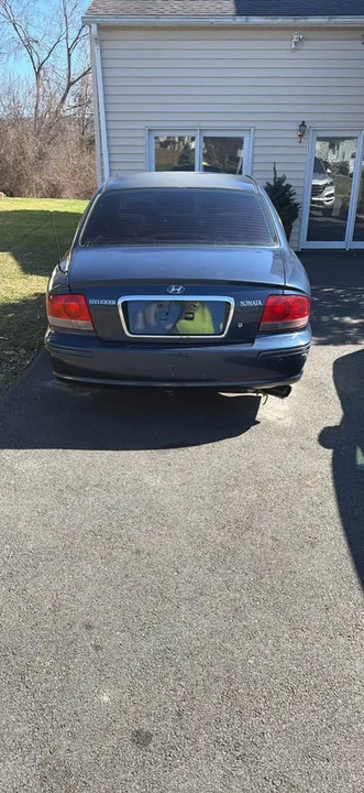 2005 Hyundai Sonata - Image 2 of 6