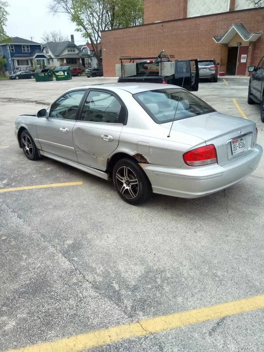 2005 Hyundai Sonata - Image 3 of 6