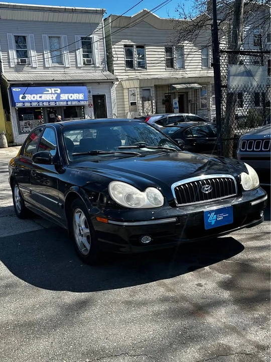 2005 Hyundai Sonata - Image 5 of 11