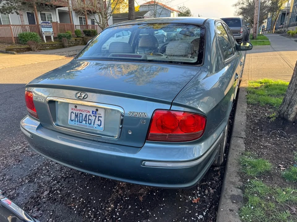 2005 Hyundai Sonata - Image 3 of 9