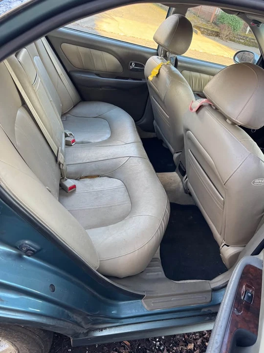 2005 Hyundai Sonata - Image 4 of 9