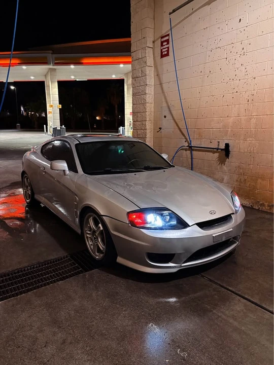 2005 Hyundai Tiburon - Image 5 of 5