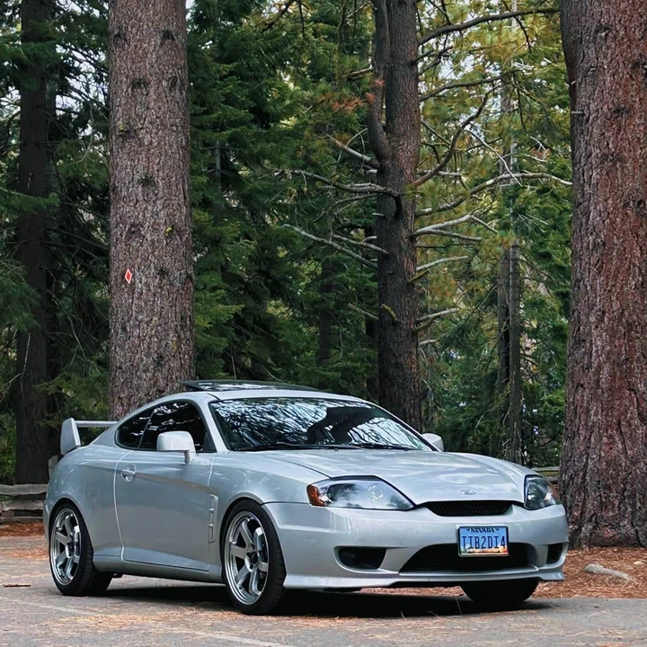 2005 Hyundai Tiburon - Image 2 of 5