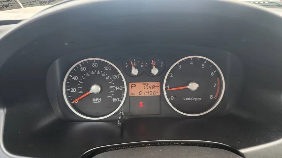 2005 Hyundai Tiburon - Image 15 of 15