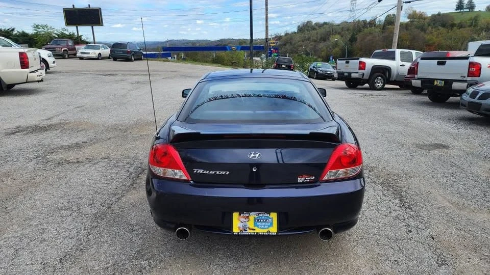 2005 Hyundai Tiburon - Image 6 of 15