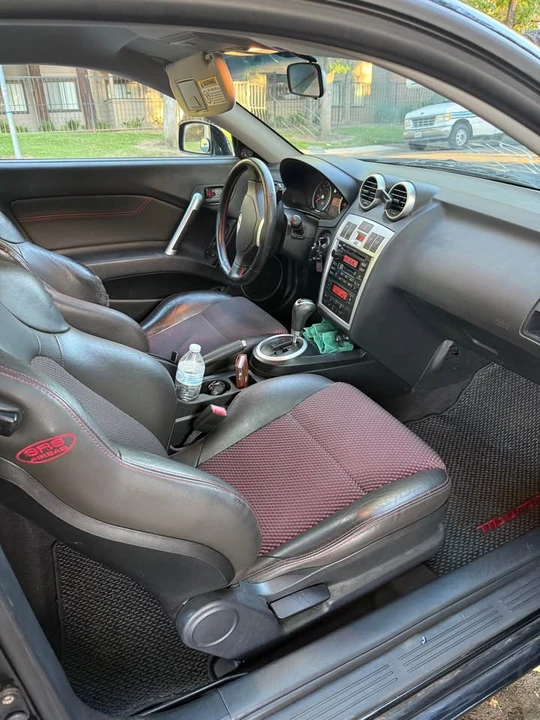 2005 Hyundai Tiburon - Image 5 of 6