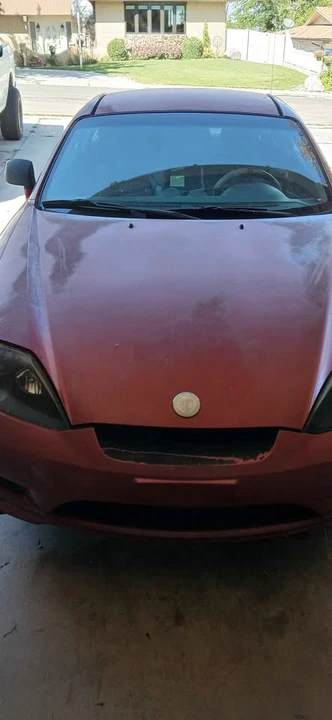 2005 Hyundai Tiburon - Image 4 of 8
