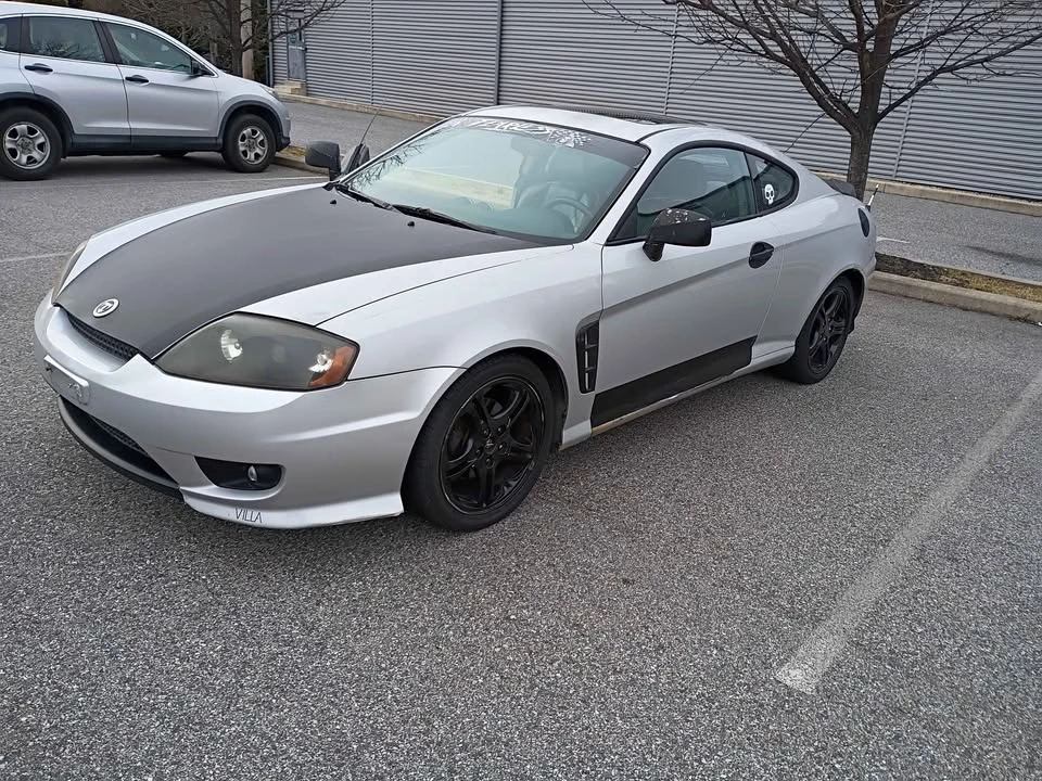 2005 Hyundai Tiburon - Image 6 of 8