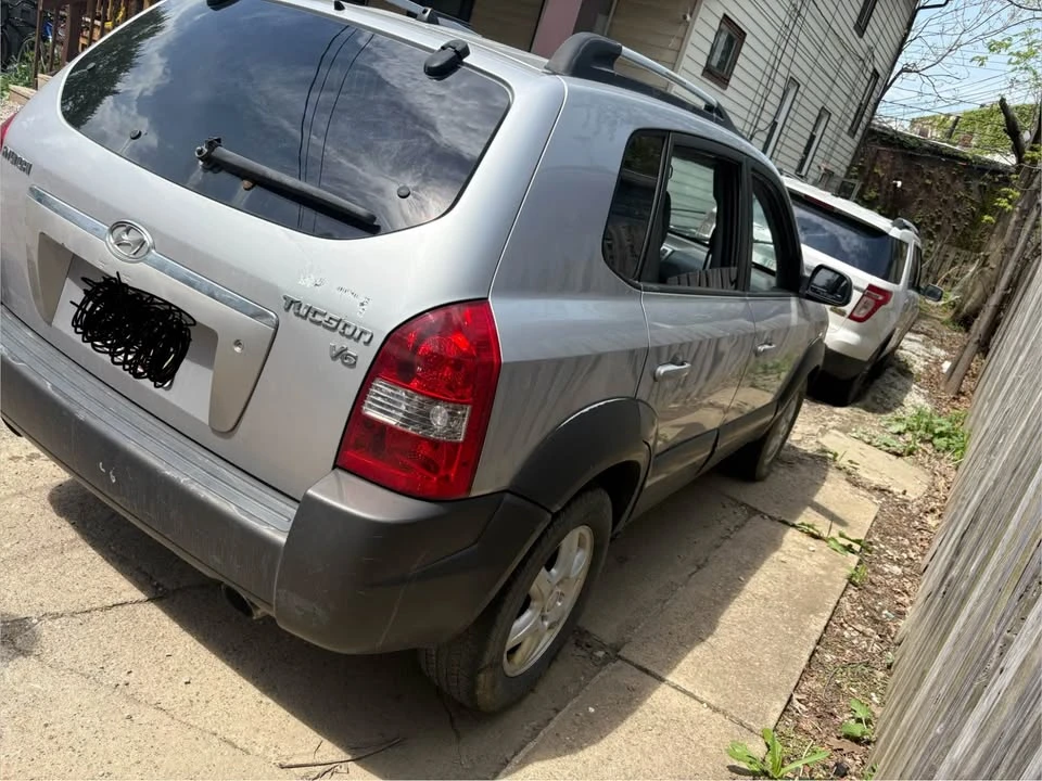 2005 Hyundai Tucson - Image 4 of 8
