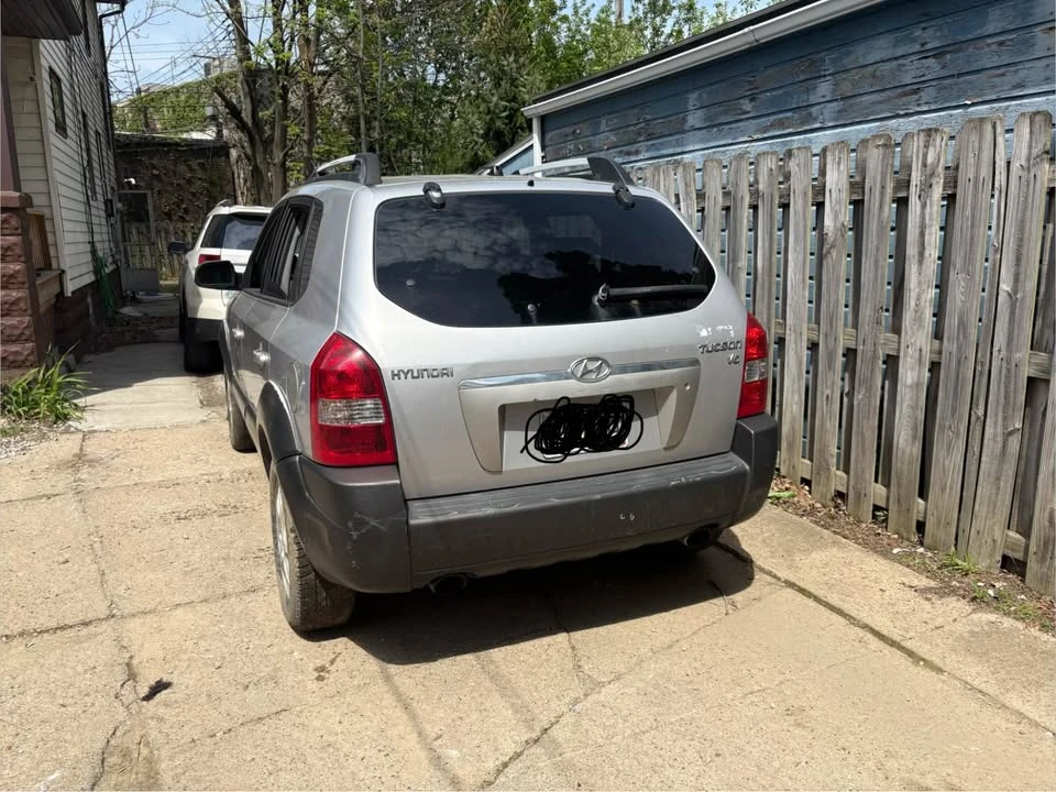 2005 Hyundai Tucson - Image 3 of 8