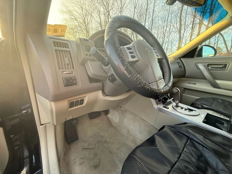 2005 Infiniti FX 1st Gen - Image 11 of 12