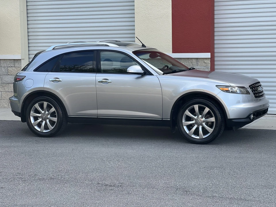 2005 Infiniti FX 1st Gen - Image 15 of 31