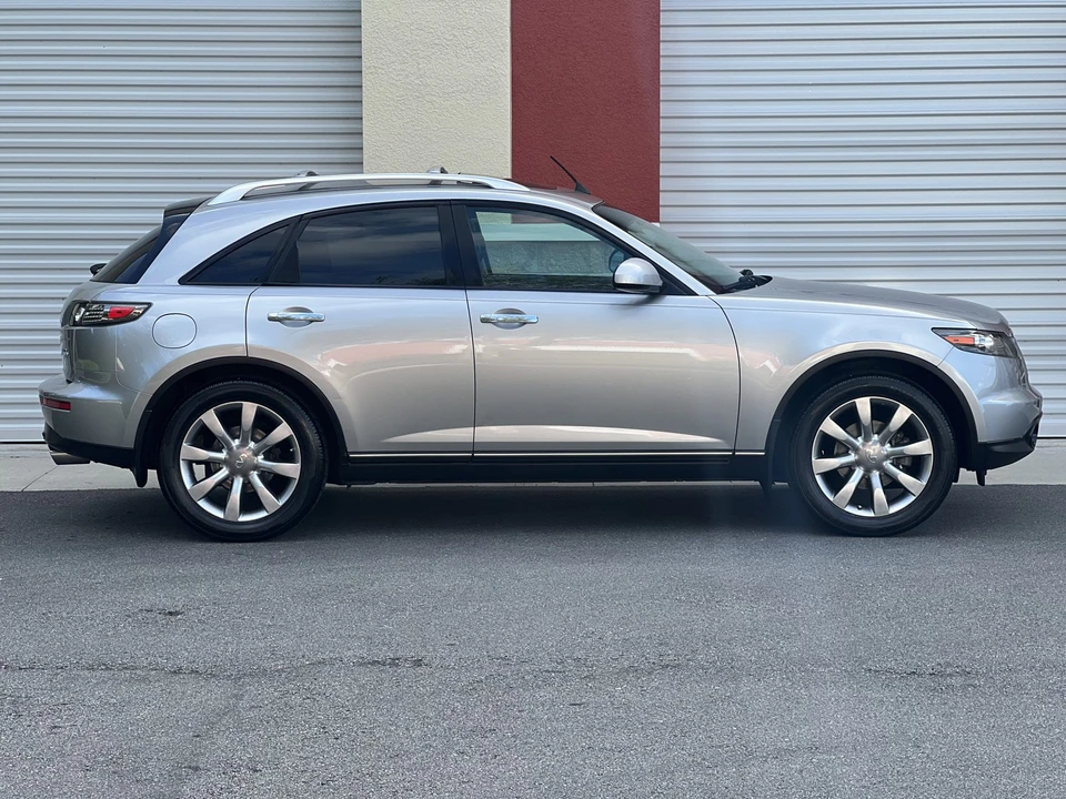 2005 Infiniti FX 1st Gen - Image 16 of 31