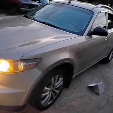 2005 Infiniti FX35