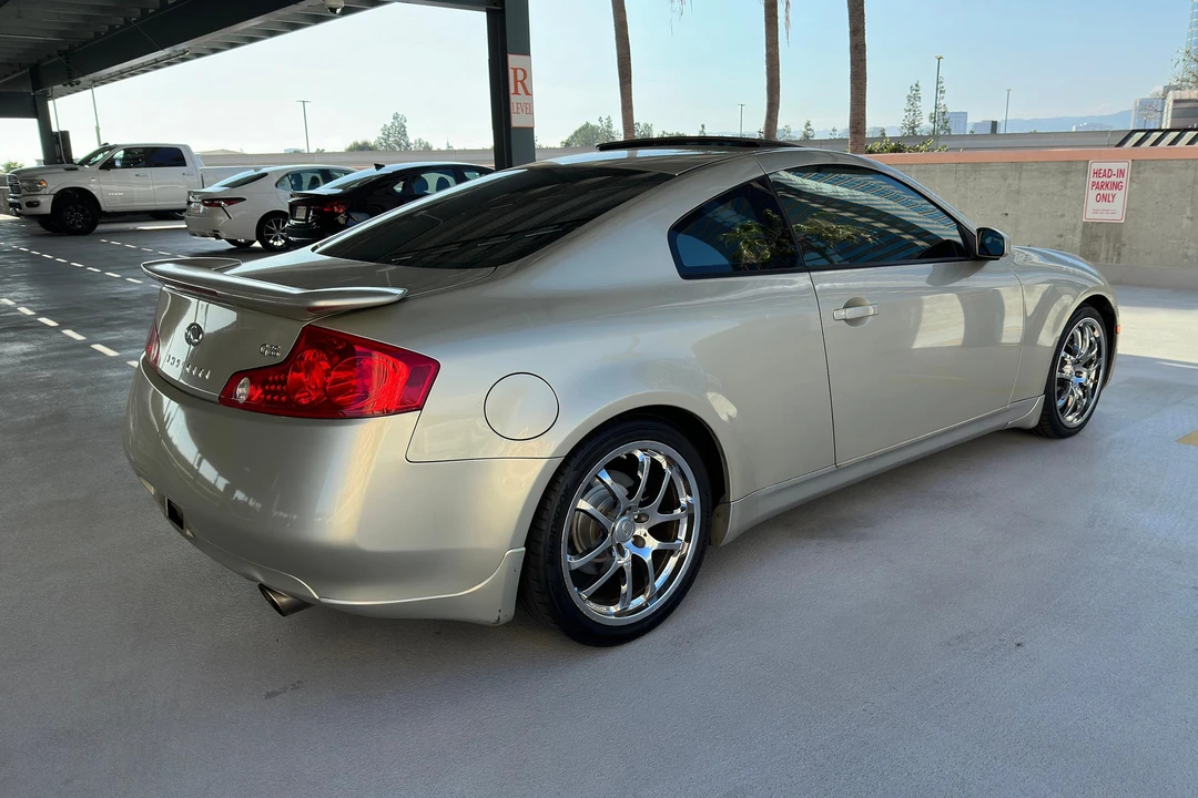 2005 Infiniti G35 3rd Gen - Image 16 of 31