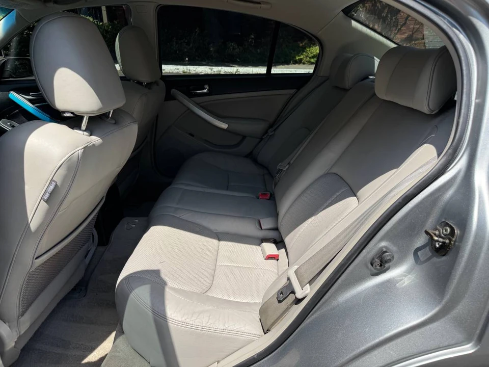2005 Infiniti G35 3rd Gen - Image 18 of 21