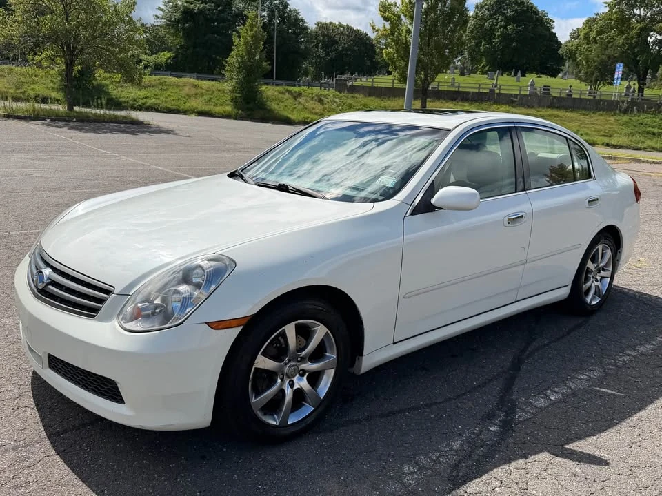 2005 Infiniti G35 3rd Gen - Image 2 of 13