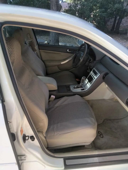 2005 Infiniti - Image 5 of 6