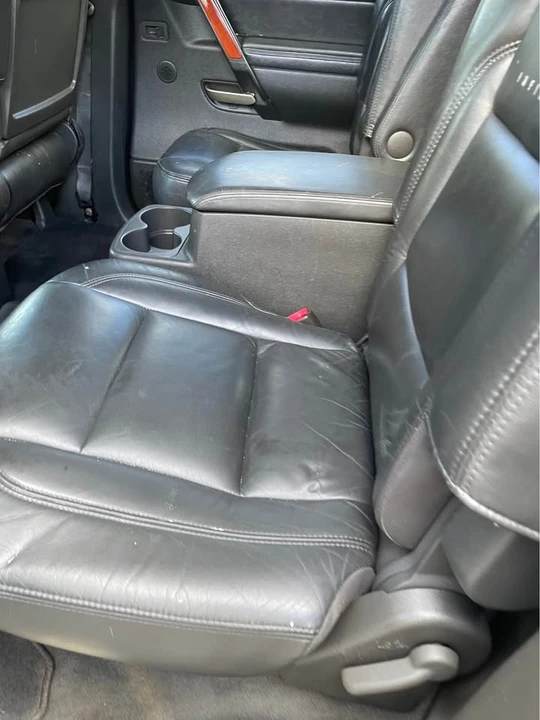2005 Infiniti QX80 - Image 13 of 20