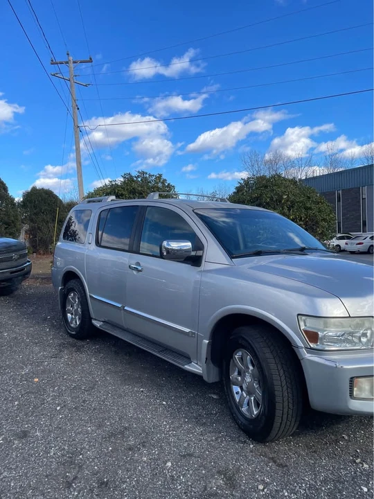 2005 Infiniti QX80 - Image 4 of 20