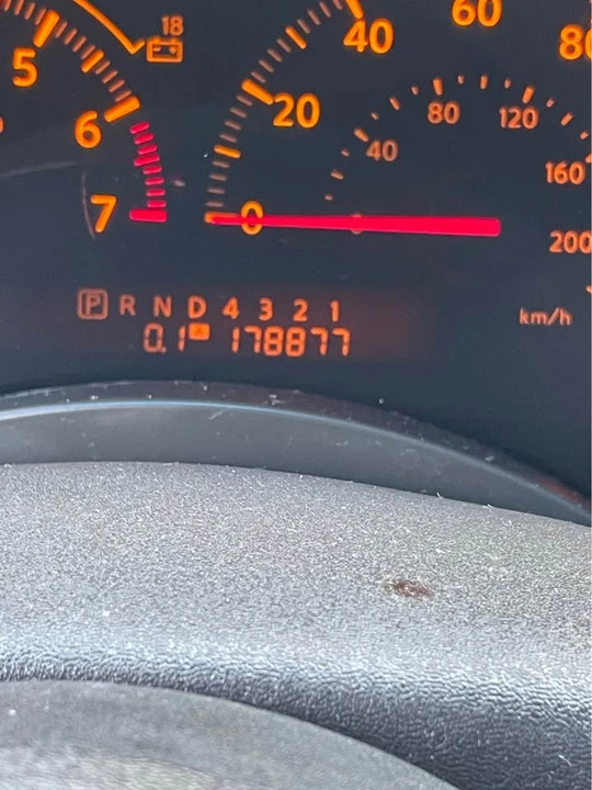 2005 Infiniti QX80 - Image 18 of 20
