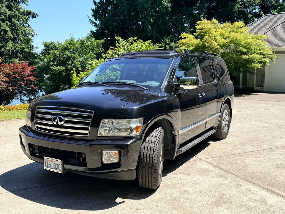 2005 Infiniti QX80 - Image 2 of 31