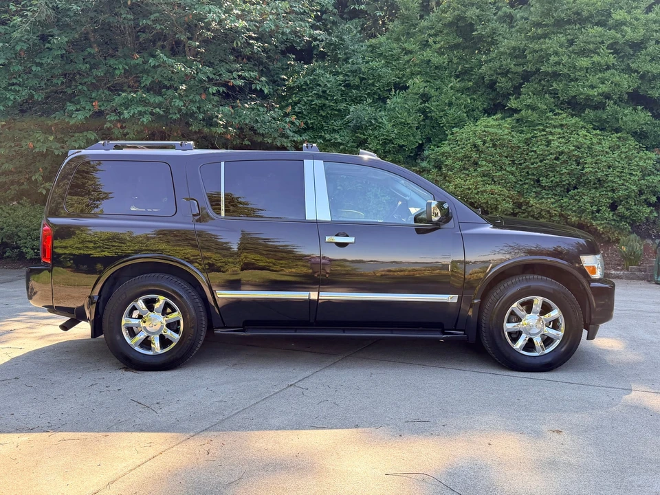 2005 Infiniti QX80 - Image 12 of 31