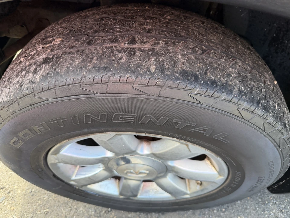 2005 Infiniti QX80 - Image 11 of 21