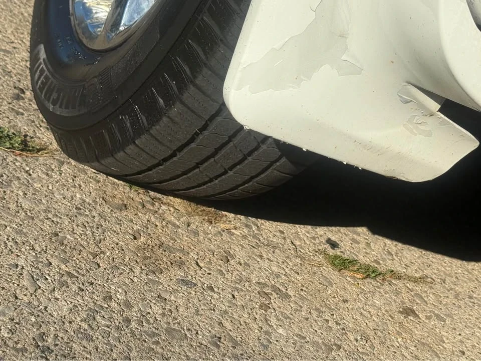 2005 Infiniti QX80 - Image 10 of 16
