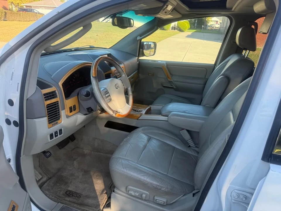 2005 Infiniti QX80 - Image 14 of 16