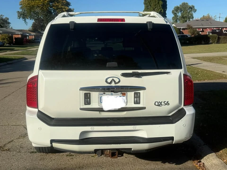 2005 Infiniti QX80 - Image 5 of 16