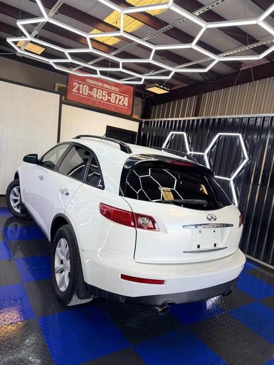 2005 Infiniti FX 1st Gen - Image 10 of 11