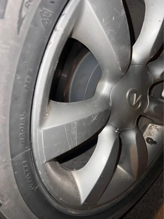 2005 Infiniti FX 1st Gen - Image 3 of 13