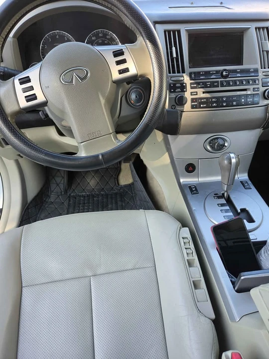 2005 Infiniti FX 1st Gen - Image 9 of 14