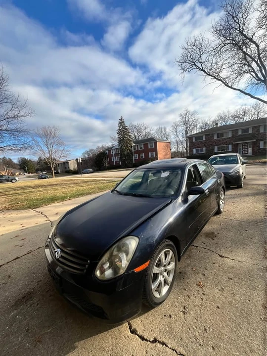 2005 Infiniti G35 3rd Gen - Image 3 of 3
