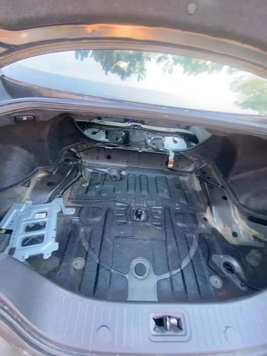 2005 Infiniti G35 3rd Gen - Image 9 of 9