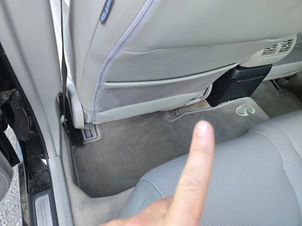 2005 Infiniti G35 3rd Gen - Image 16 of 20