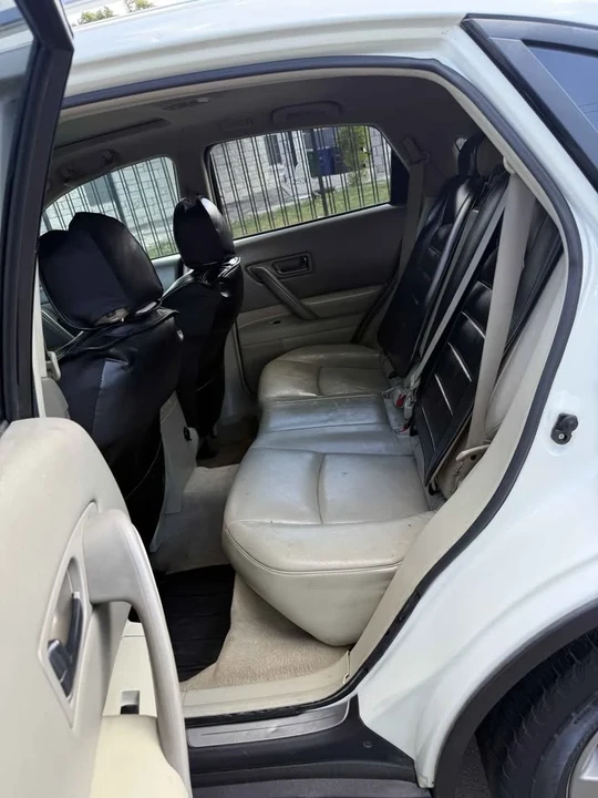 2005 Infiniti QX30 - Image 11 of 11