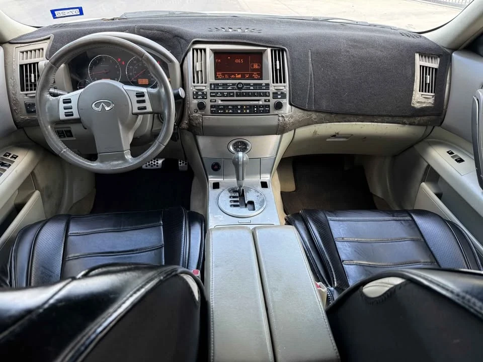 2005 Infiniti QX30 - Image 8 of 11