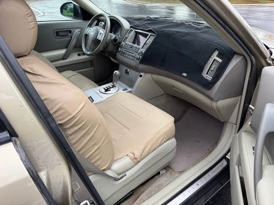 2005 Infiniti QX30 - Image 6 of 10