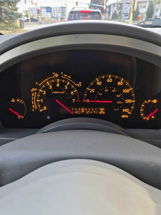 2005 Infiniti QX80 - Image 3 of 3