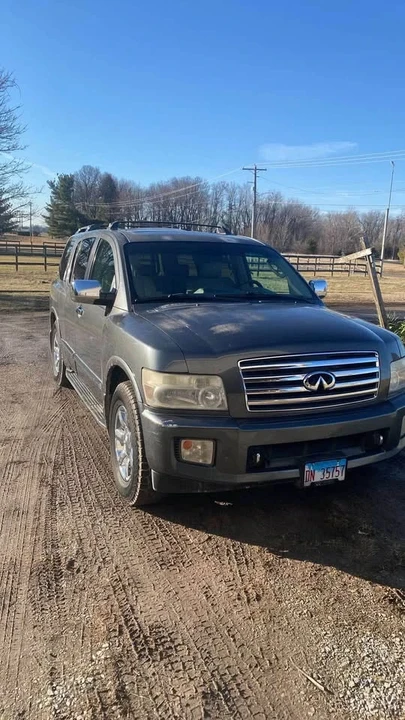 2005 Infiniti QX80 - Image 8 of 9