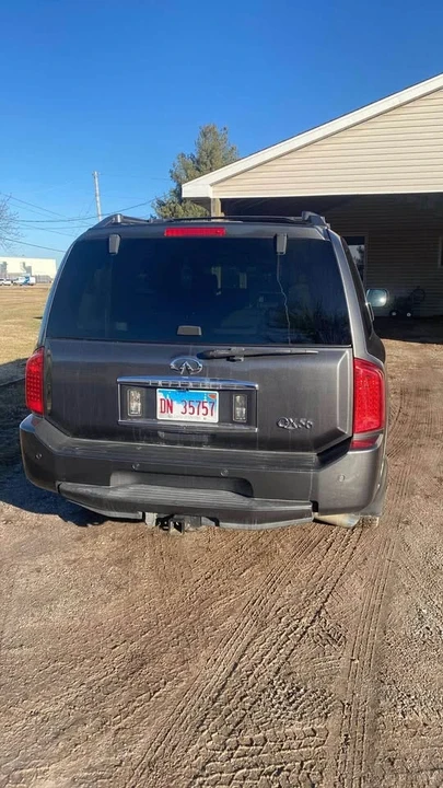 2005 Infiniti QX80 - Image 7 of 9